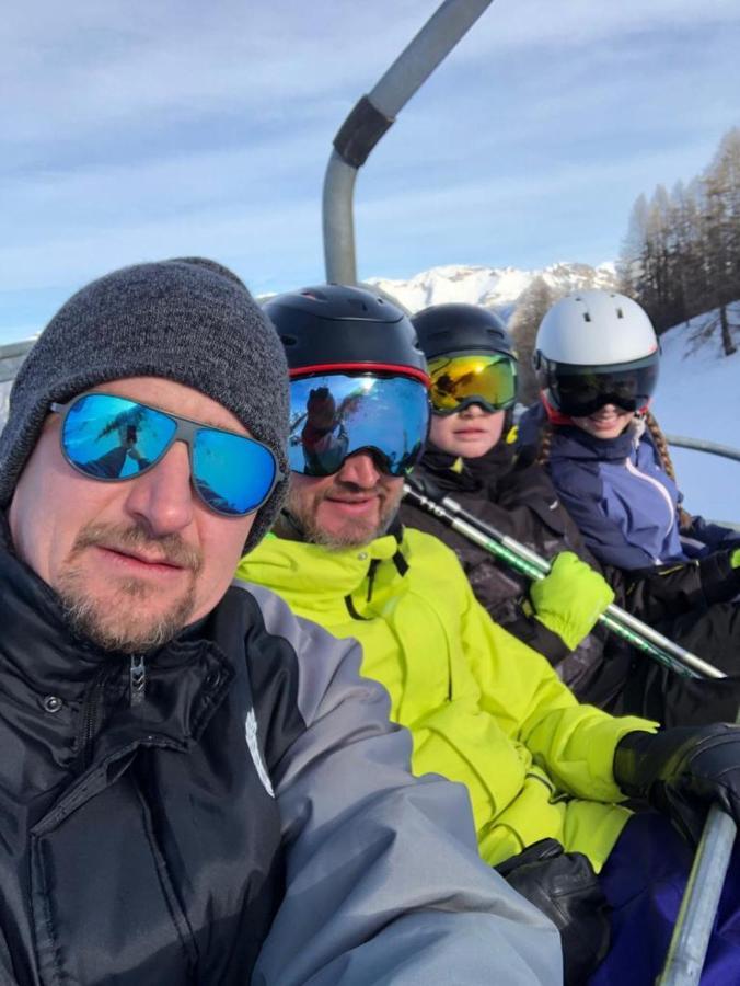 Skis Aux Pieds Station 1800 Dame Blanche * Puy-Saint-Vincent